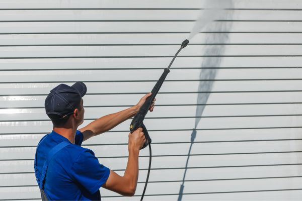 Siding Washing in Bellevue
