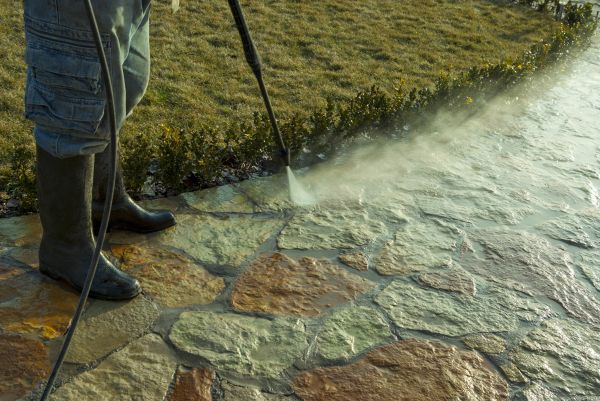 Stone Power Washing in Bellevue