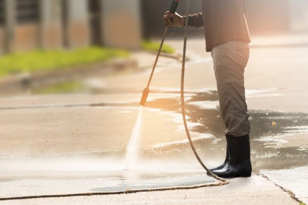 Residential Concrete Cleaning in Bellevue