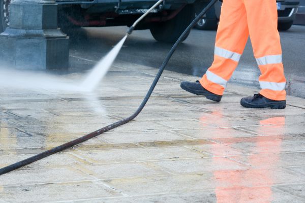 Concrete Jet Washing in Bellevue