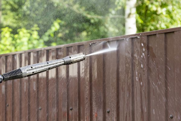 Vinyl Fence Cleaning in Bellevue
