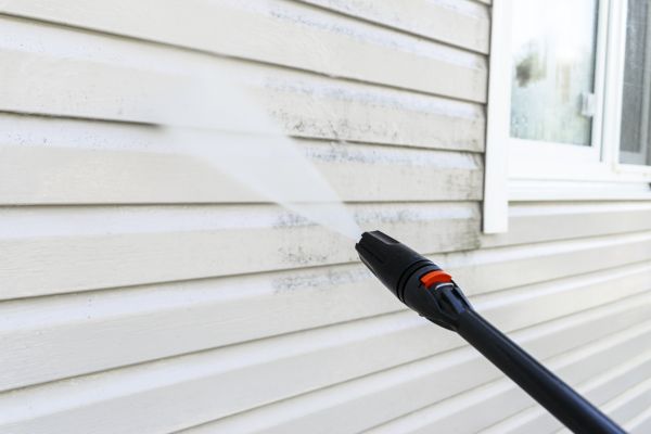 Vinyl Siding Washing in Bellevue
