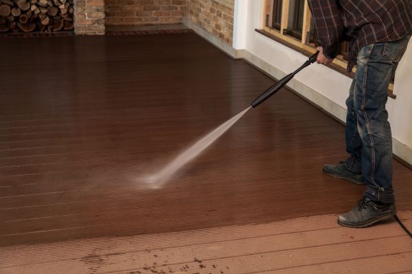 Porch Pressure Cleaning in Bellevue