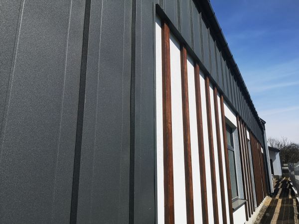 Aluminum Siding Power Washing in Bellevue