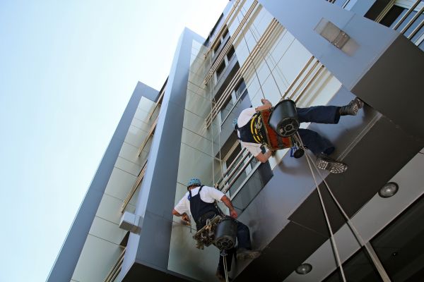 Condo Exterior Cleaning in Bellevue