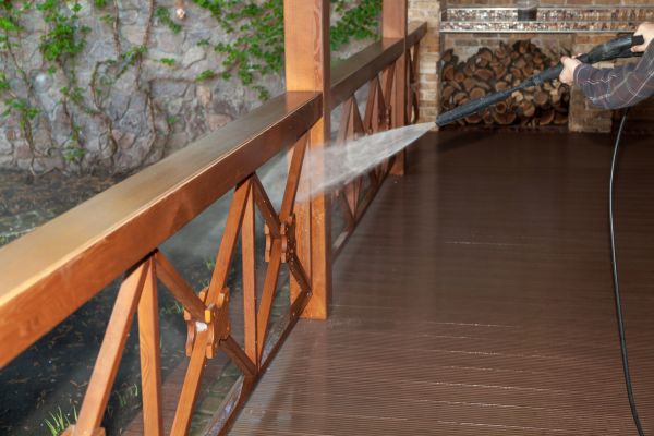 Porch Dirt Removal in Bellevue