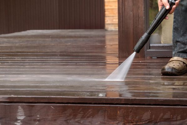 Balcony Pressure Washing in Bellevue