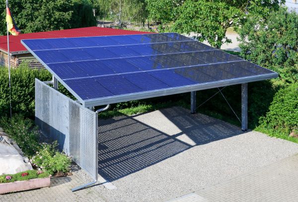 Carport Pressure Washing in Bellevue