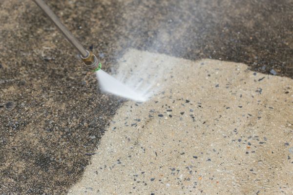 Deck Concrete Cleaning in Bellevue